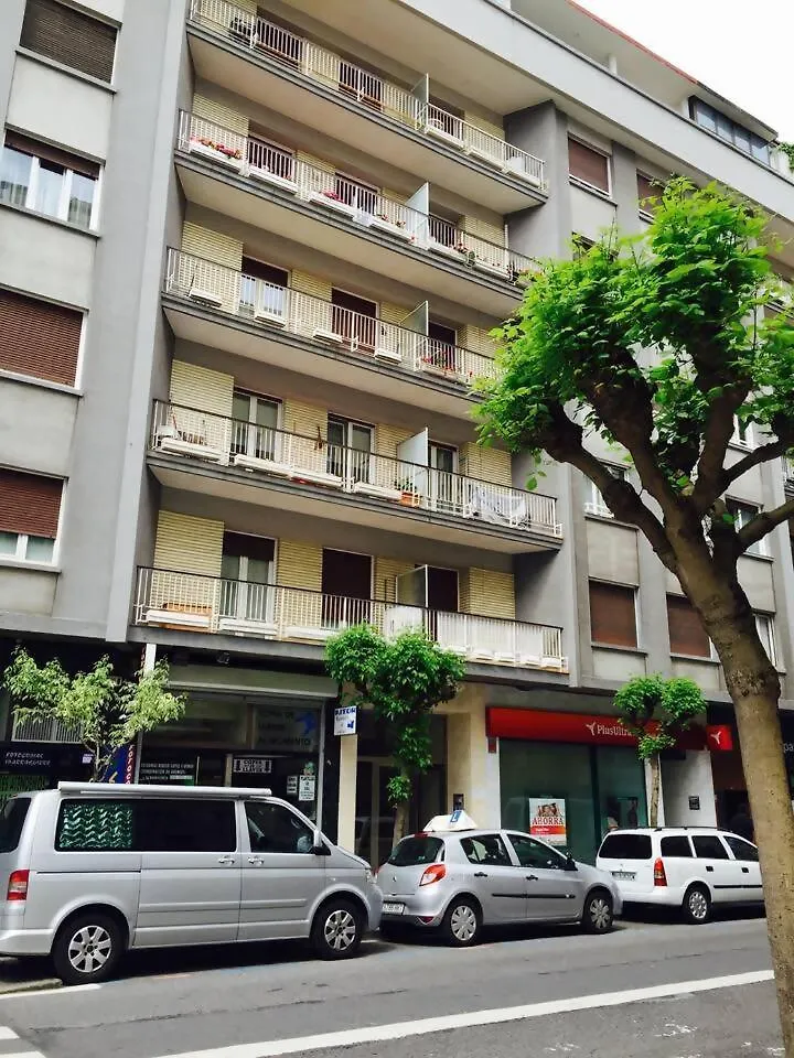 Amplio Apartamento En Gros Con Parking Privado Saint-Sébastien