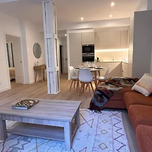 Churruca With Terrace Appartement